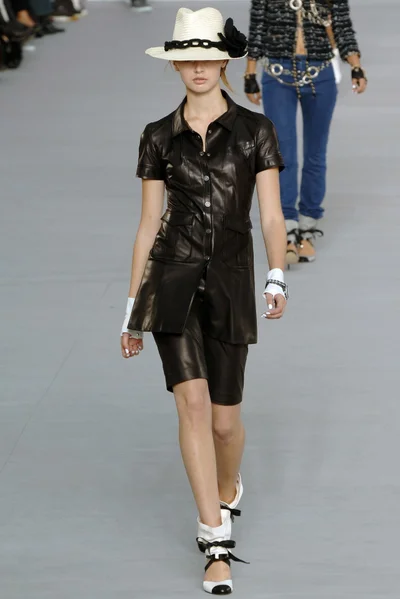 Look 7
